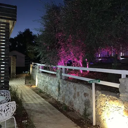 酒店 Albanian Garden