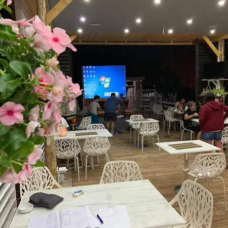 Hotel Albanian Garden Gjilek